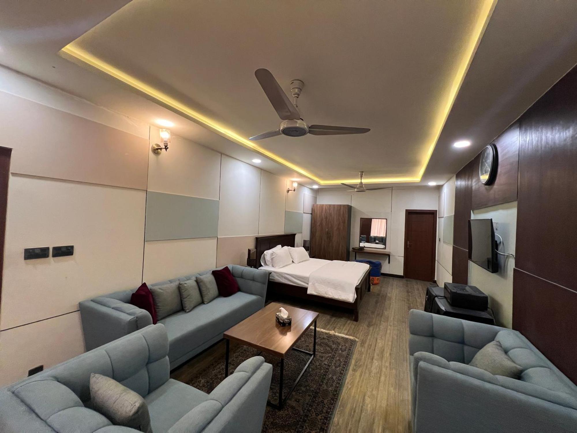 Deluxe King Room In Silverscape Residence راوالبيندي المظهر الخارجي الصورة