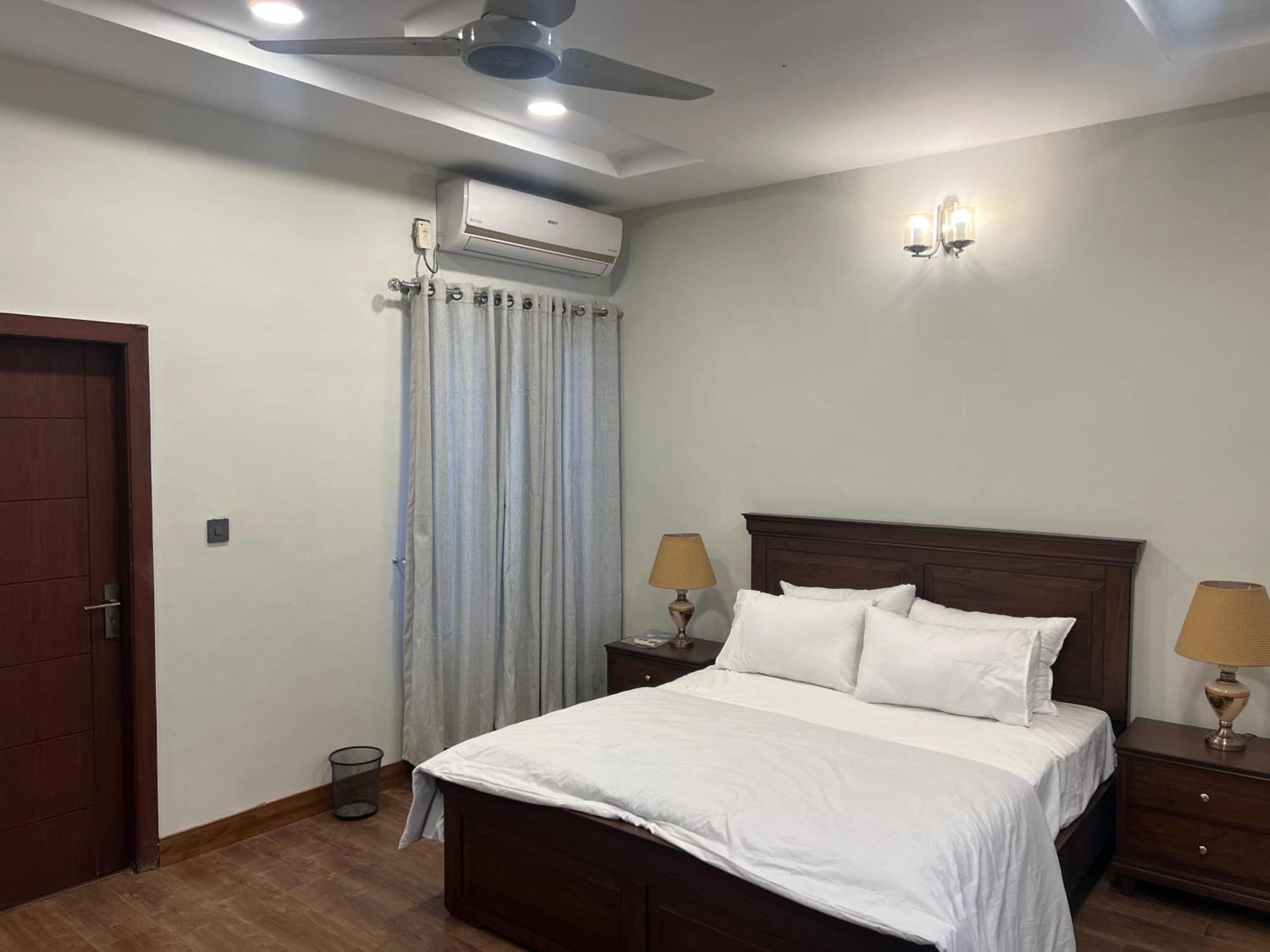 Deluxe King Room In Silverscape Residence راوالبيندي المظهر الخارجي الصورة