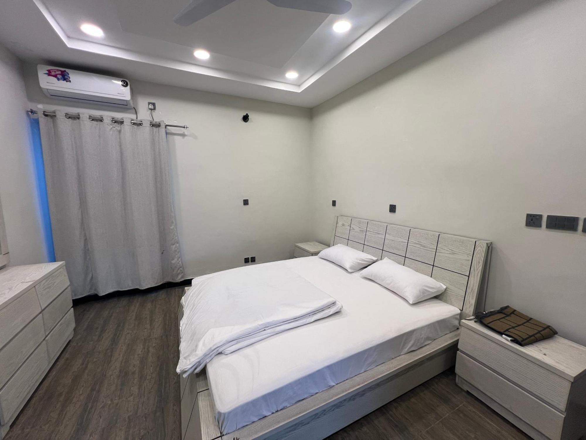 Deluxe King Room In Silverscape Residence راوالبيندي المظهر الخارجي الصورة